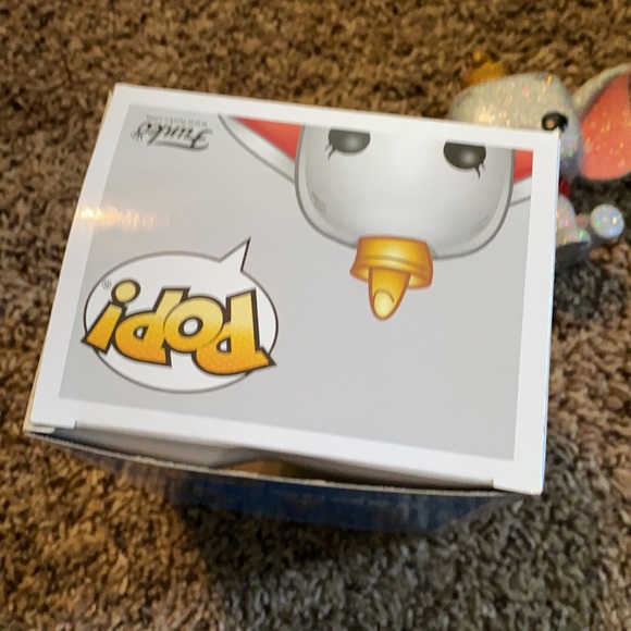 Pop Figure Dumbo Diamond Collection # 50 Hot Topic - Picture 5 of 6
